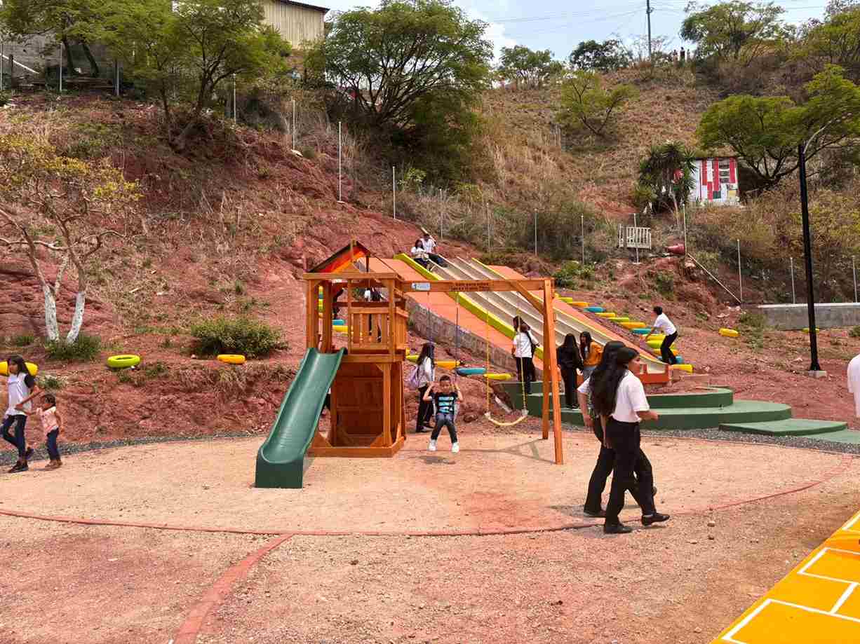 Ficohsa: Parque Superación y responsabilidad empresarial en Nueva Suyapa Ficohsa: Parque Superación y responsabilidad empresarial en Nueva Suyapa